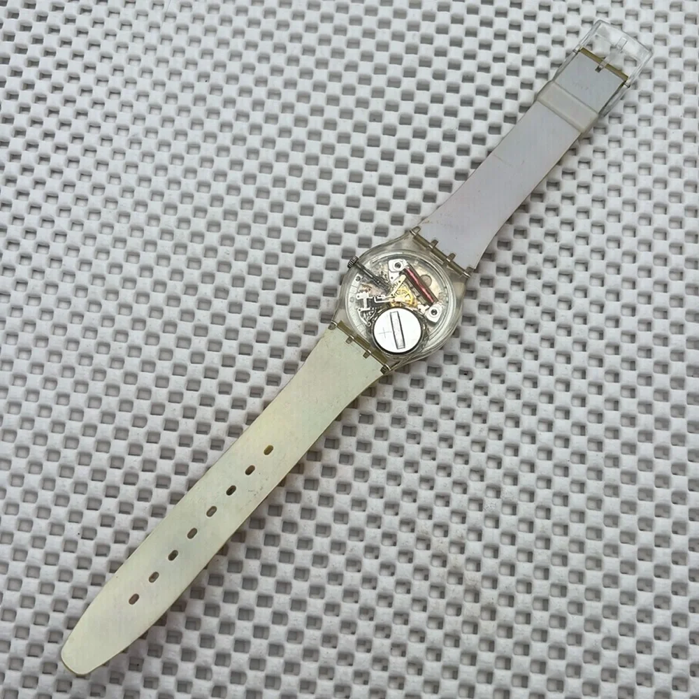 Swatch Watch - GK421 - OOPS ! MY NAILS